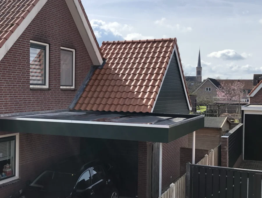Garageopbouw, carport en badkamer – Kwadendamme