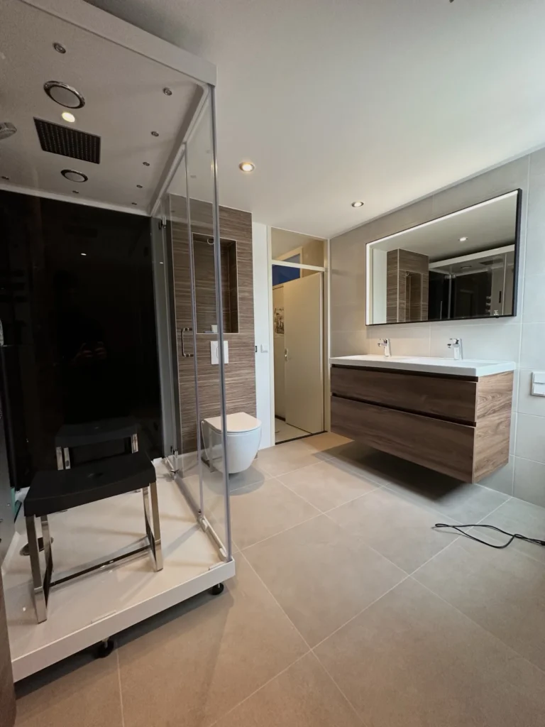 Garageopbouw en nieuwe badkamer in Goes door J.F. Peeters – foto 5