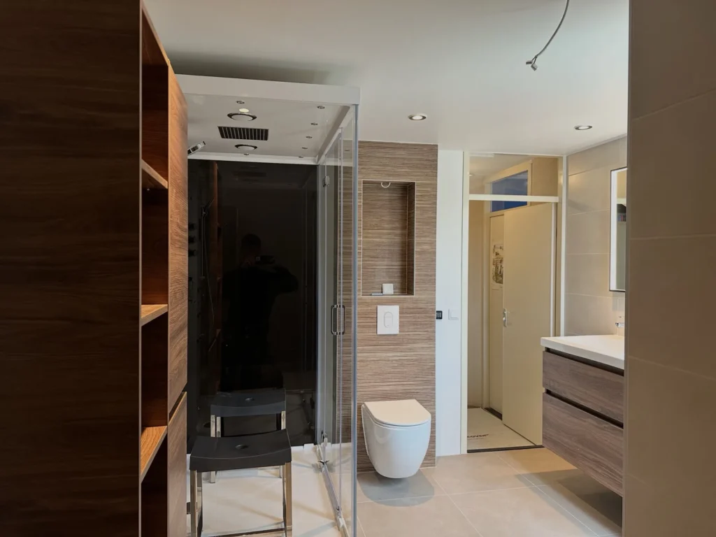 Garageopbouw en nieuwe badkamer in Goes door J.F. Peeters – foto 7
